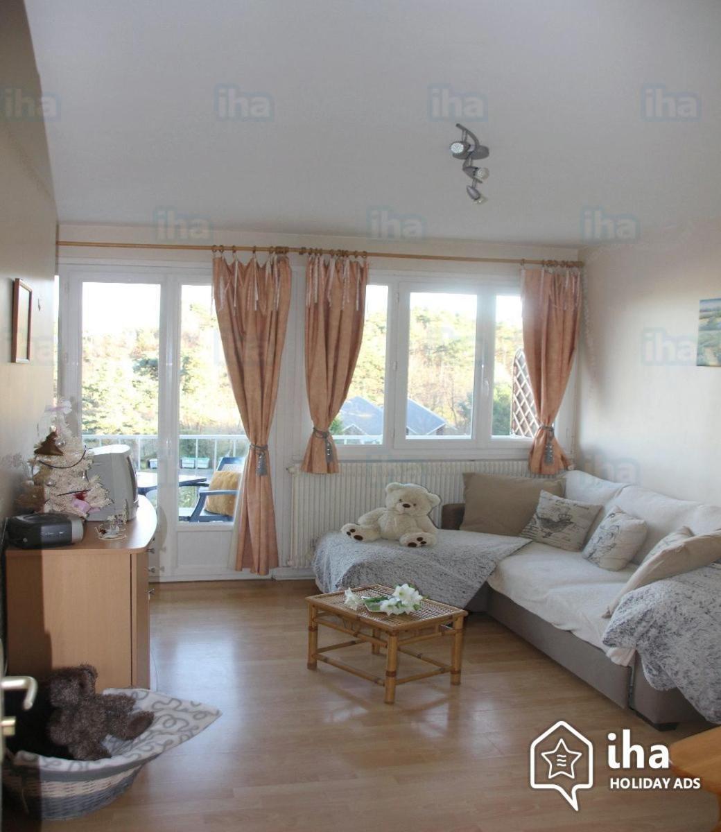 Apartament Les Pieds Dans L'Eau Murol Zewnętrze zdjęcie